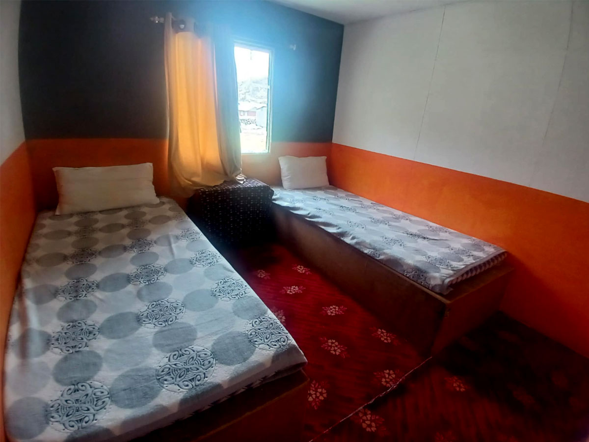 bed option on ebc trek