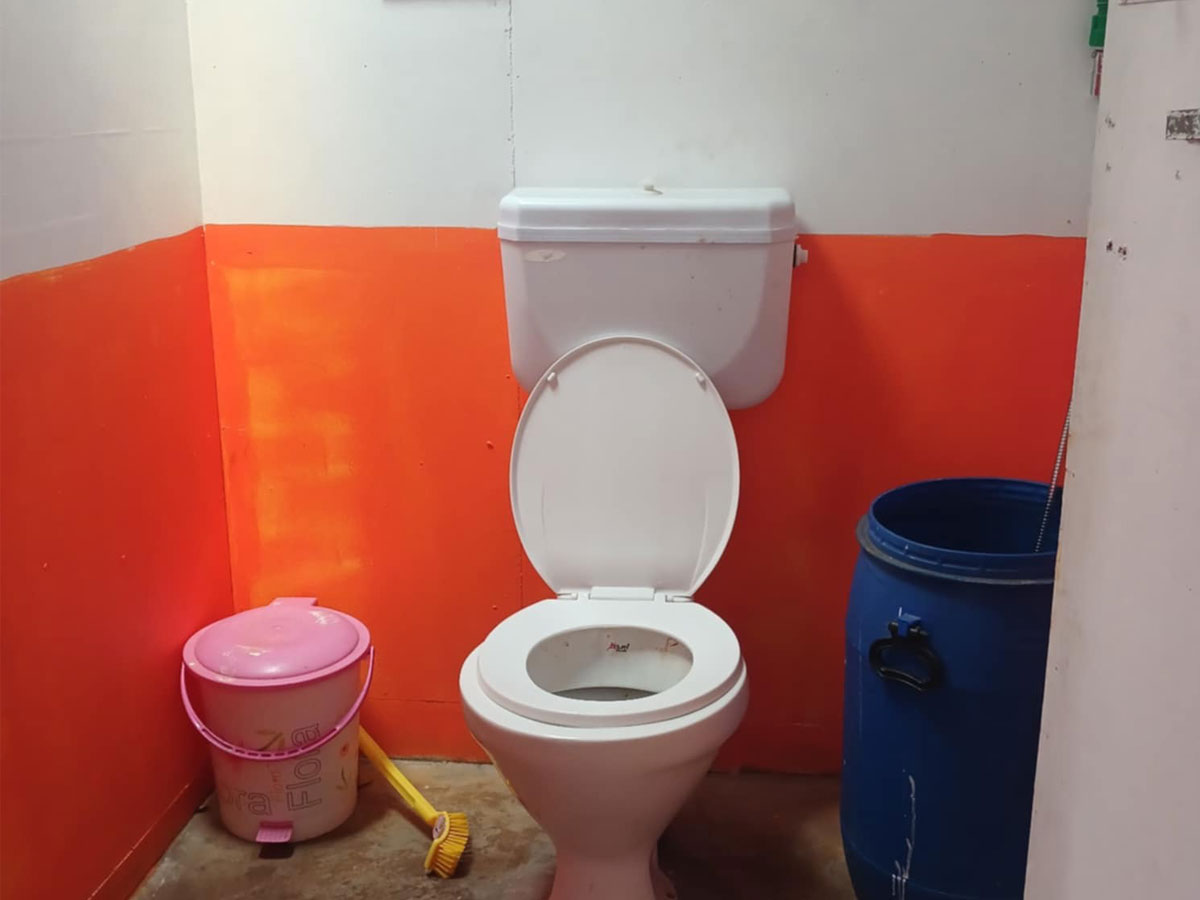 toilet on ebc trek accommodations