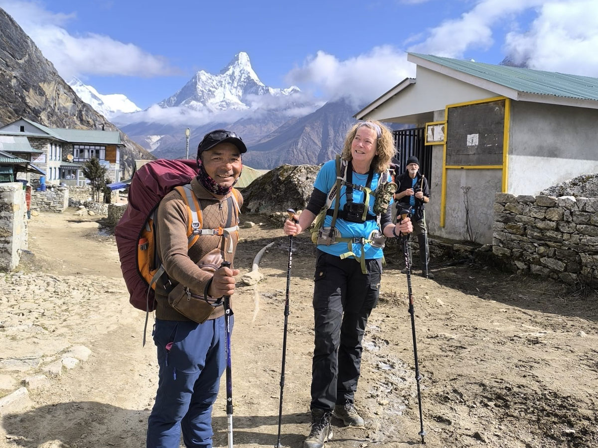 trek to everest base camp in march