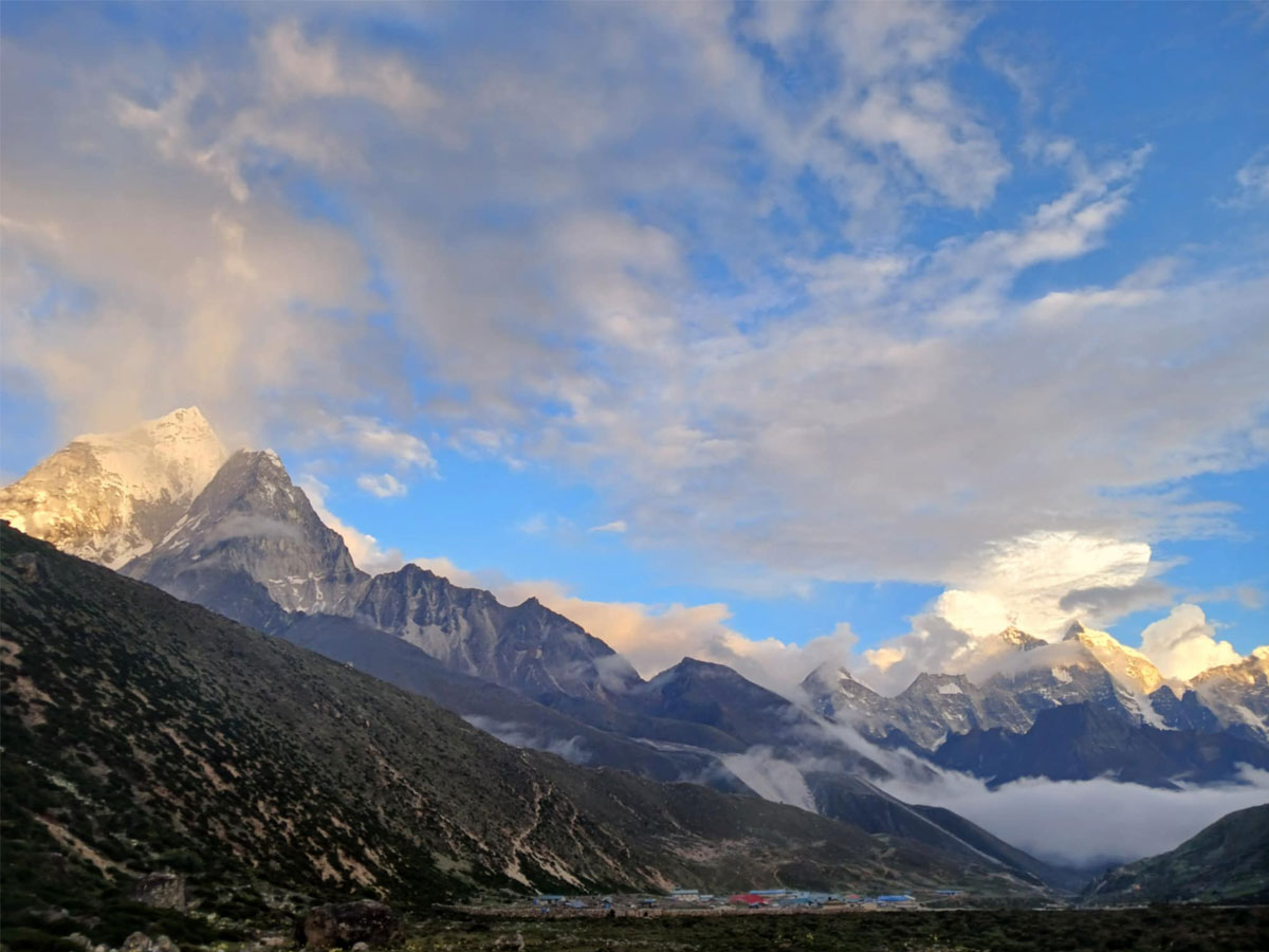ebc trek in spring