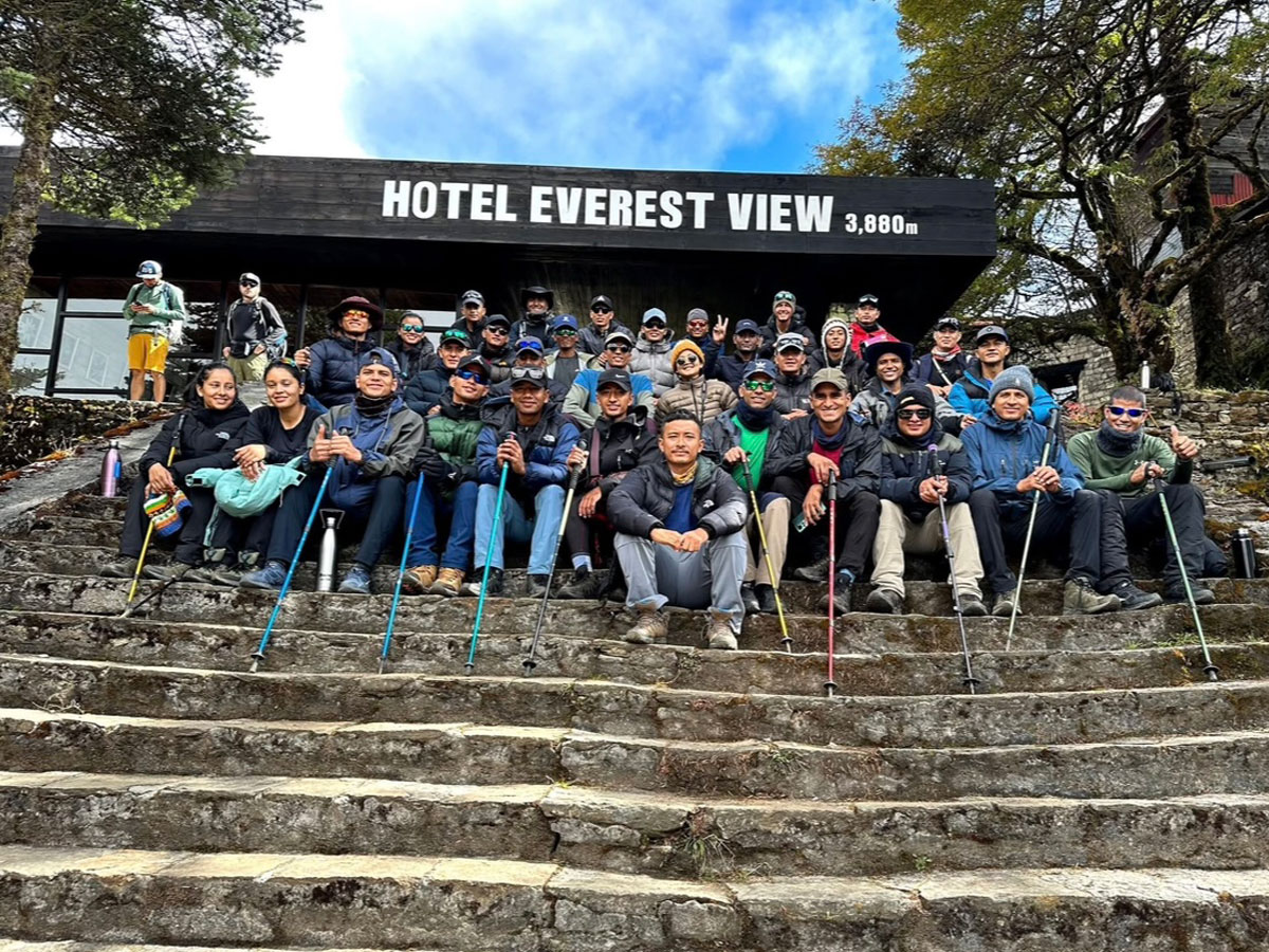 trek to everest view hotel