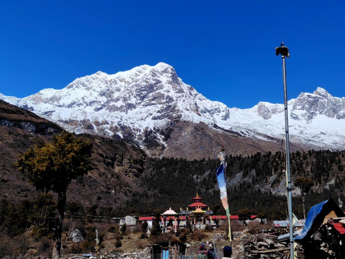 manaslu circuit in autumn